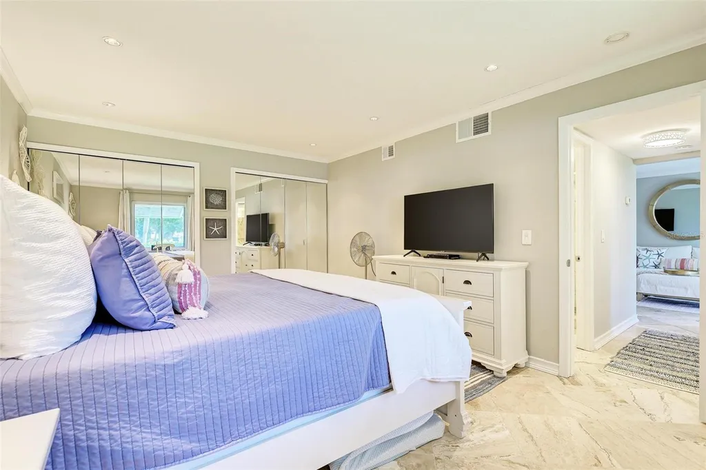5683 Midnight Pass Road Sarasota FL 34242