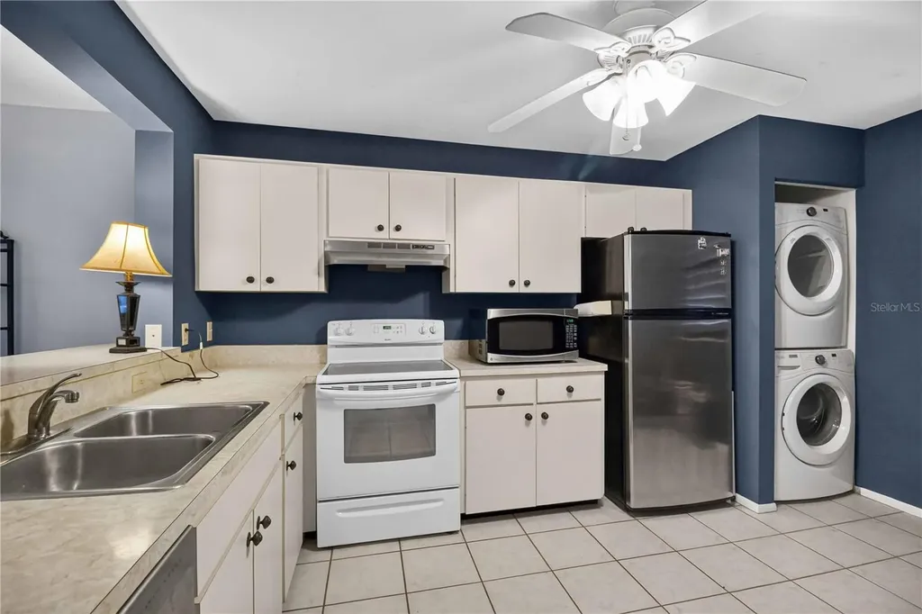 755 Oakview Drive Bradenton FL 34210