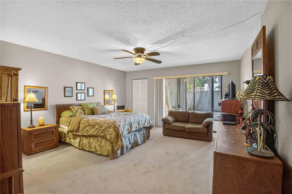 755 Oakview Drive Bradenton FL 34210