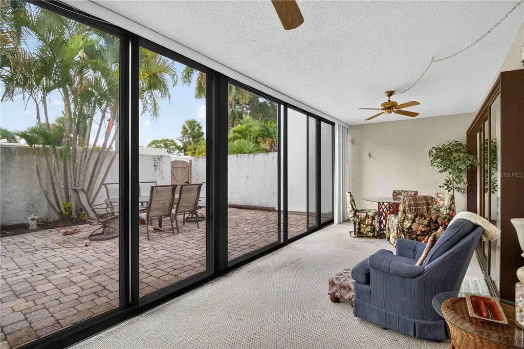 755 Oakview Drive Bradenton FL 34210