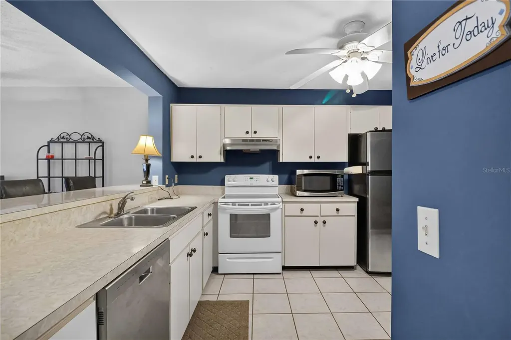 755 Oakview Drive Bradenton FL 34210
