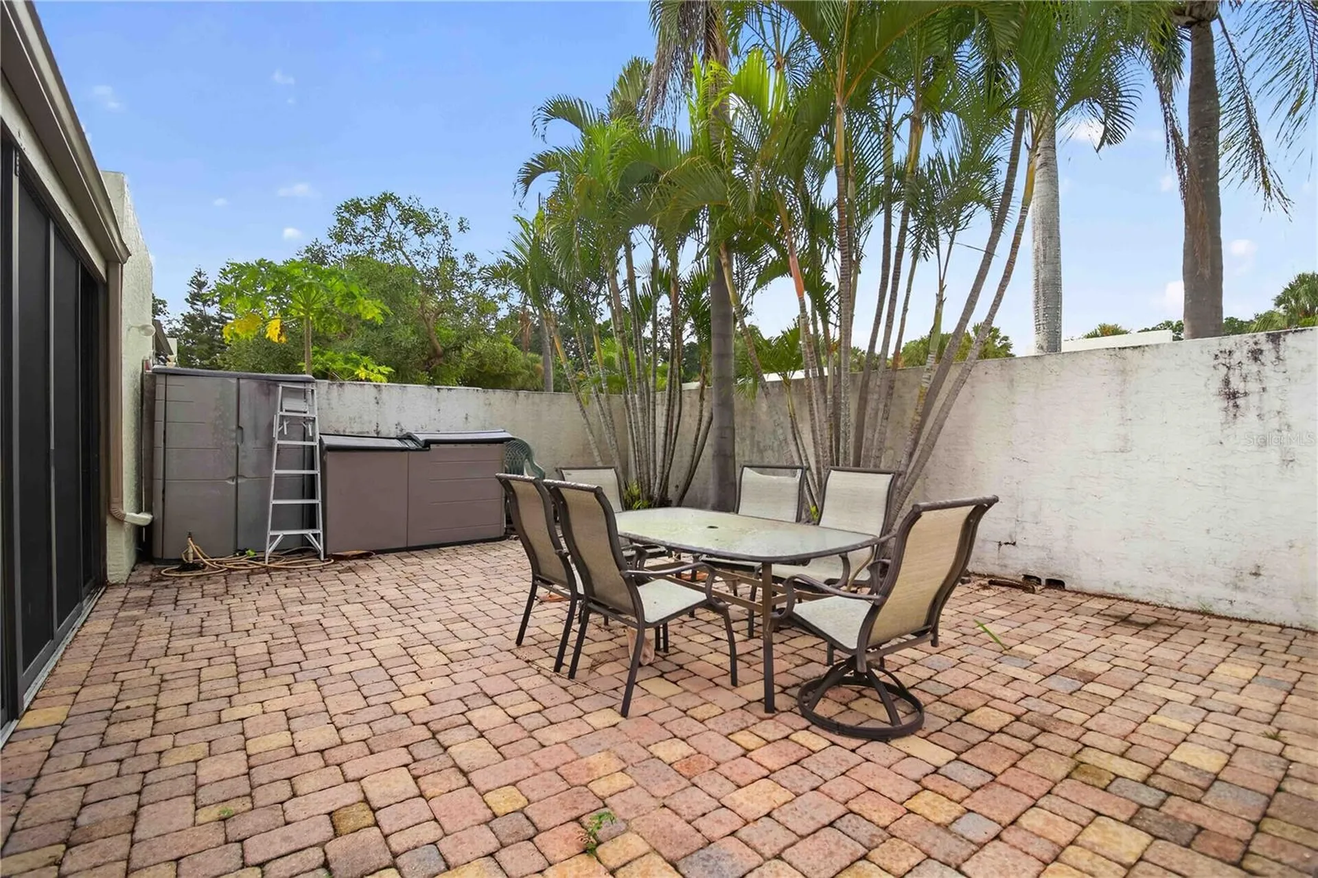 755 Oakview Drive Bradenton FL 34210