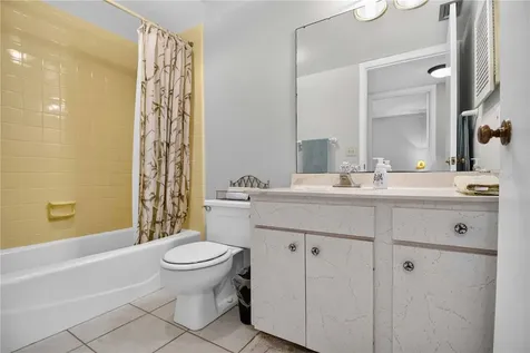 755 Oakview Drive Bradenton FL 34210