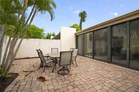 755 Oakview Drive Bradenton FL 34210