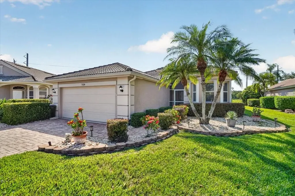 7128 Drewrys Bluff Bradenton FL 34203