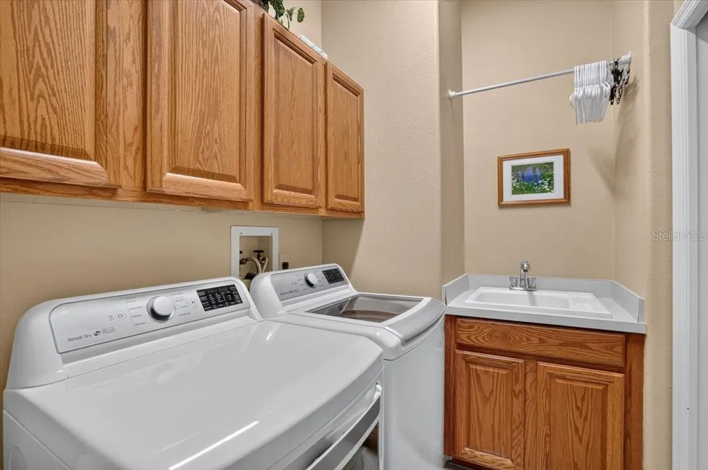 7128 Drewrys Bluff Bradenton FL 34203