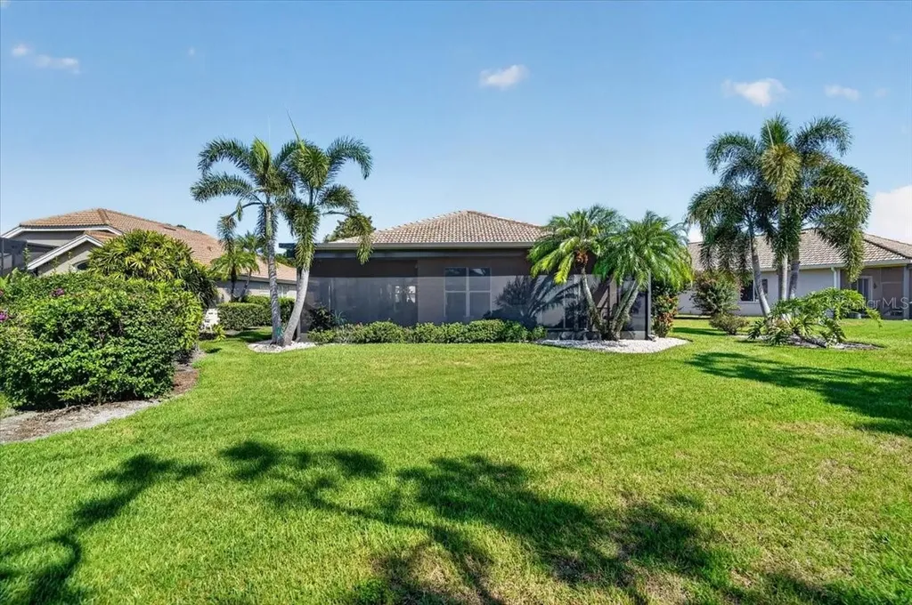 7128 Drewrys Bluff Bradenton FL 34203