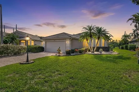 7128 Drewrys Bluff Bradenton FL 34203