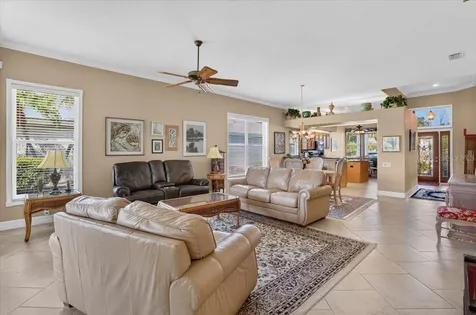 7128 Drewrys Bluff Bradenton FL 34203