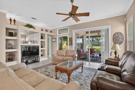7128 Drewrys Bluff Bradenton FL 34203