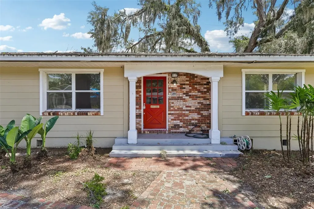 211 Prado Place Lakeland FL 33803