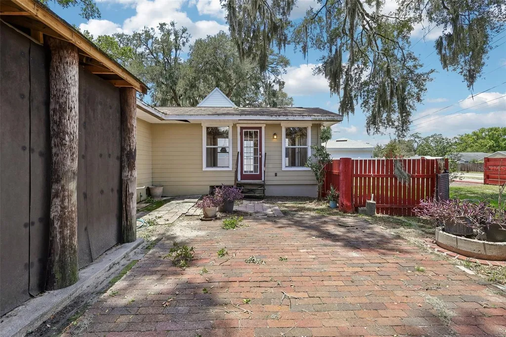 211 Prado Place Lakeland FL 33803