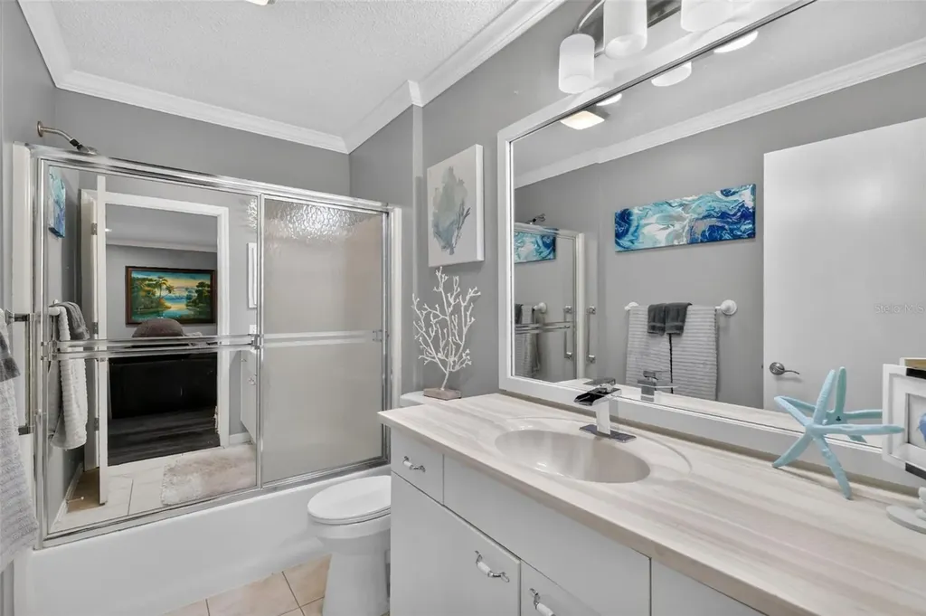 1004 Laredo Lane Lady Lake FL 32159