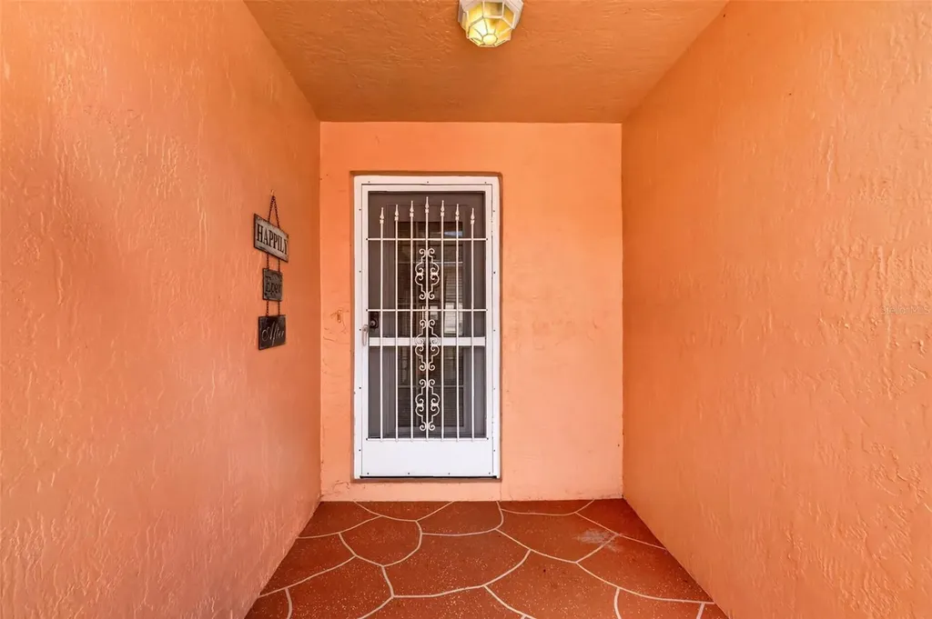 1004 Laredo Lane Lady Lake FL 32159