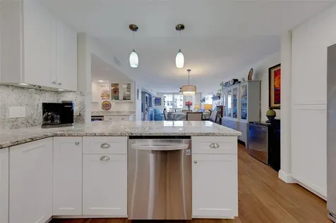 1460 Gulf Boulevard Clearwater FL 33767