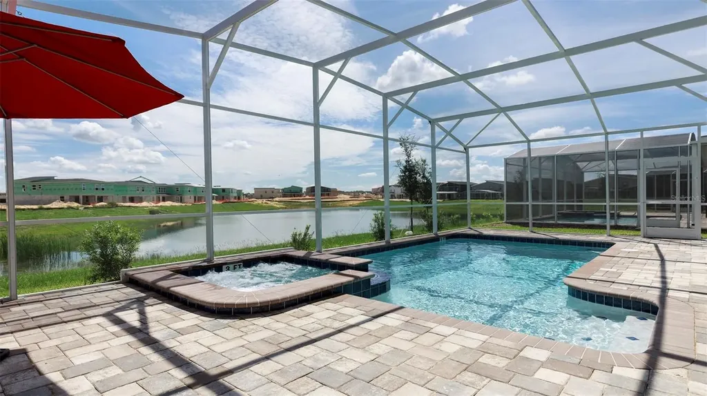 333 Ocean Course Avenue Davenport FL 33896