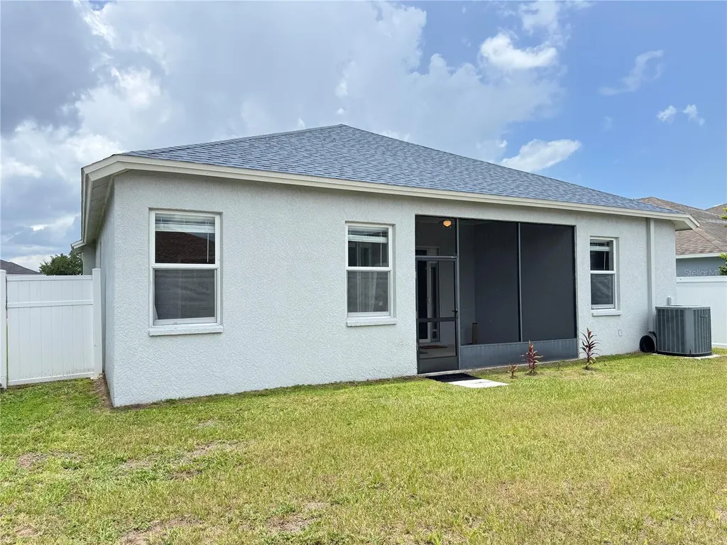 10868 Standing Stone Drive Wimauma FL 33598