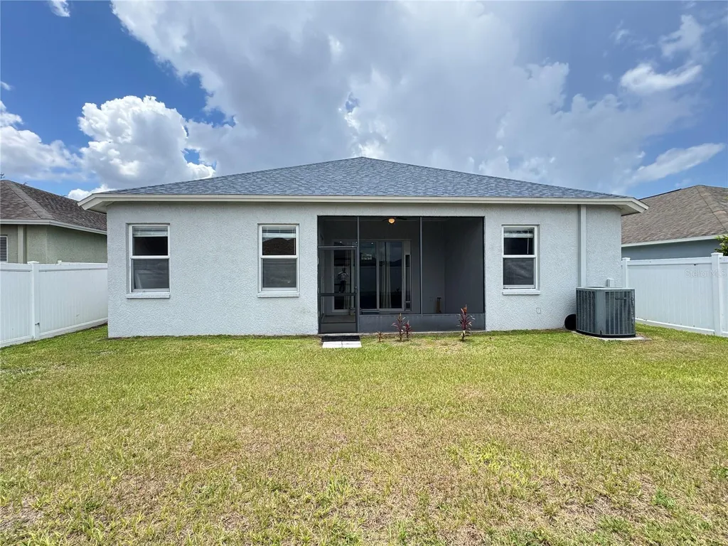 10868 Standing Stone Drive Wimauma FL 33598