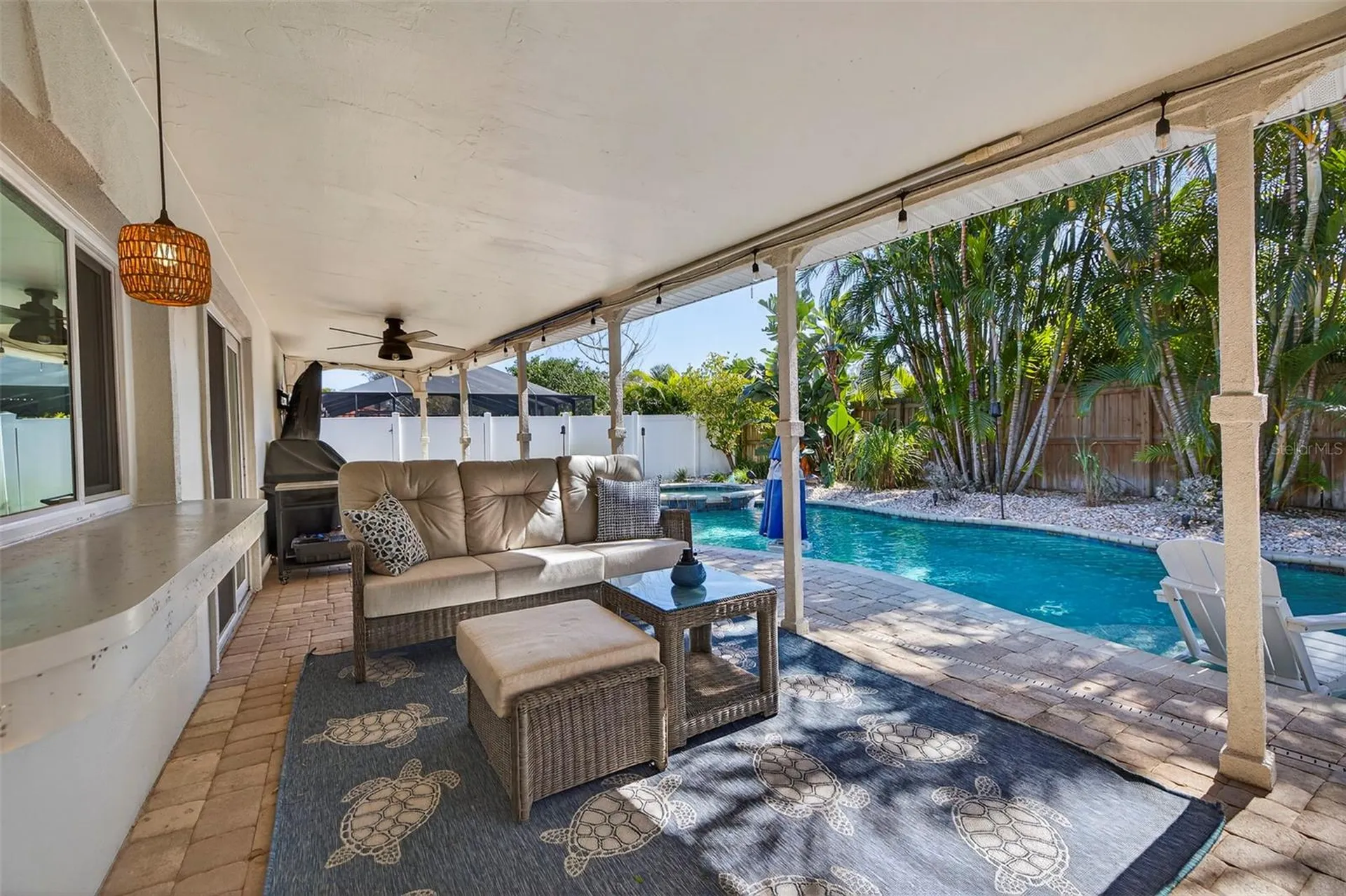 1122 45th Avenue NE St Petersburg FL 33703