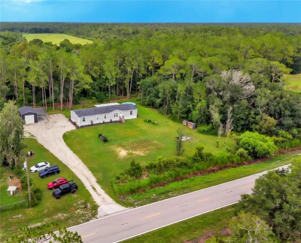 12615 Old Dade City Road Kathleen FL 33849
