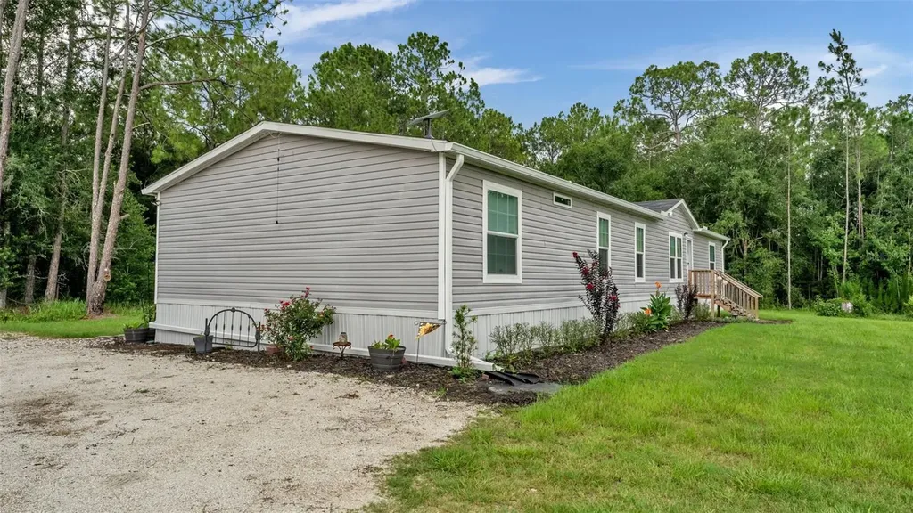 12615 Old Dade City Road Kathleen FL 33849