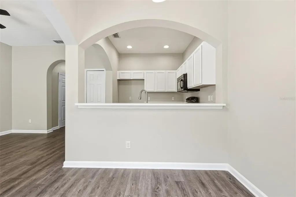 901 Pine Pointe Lane Orlando FL 32828