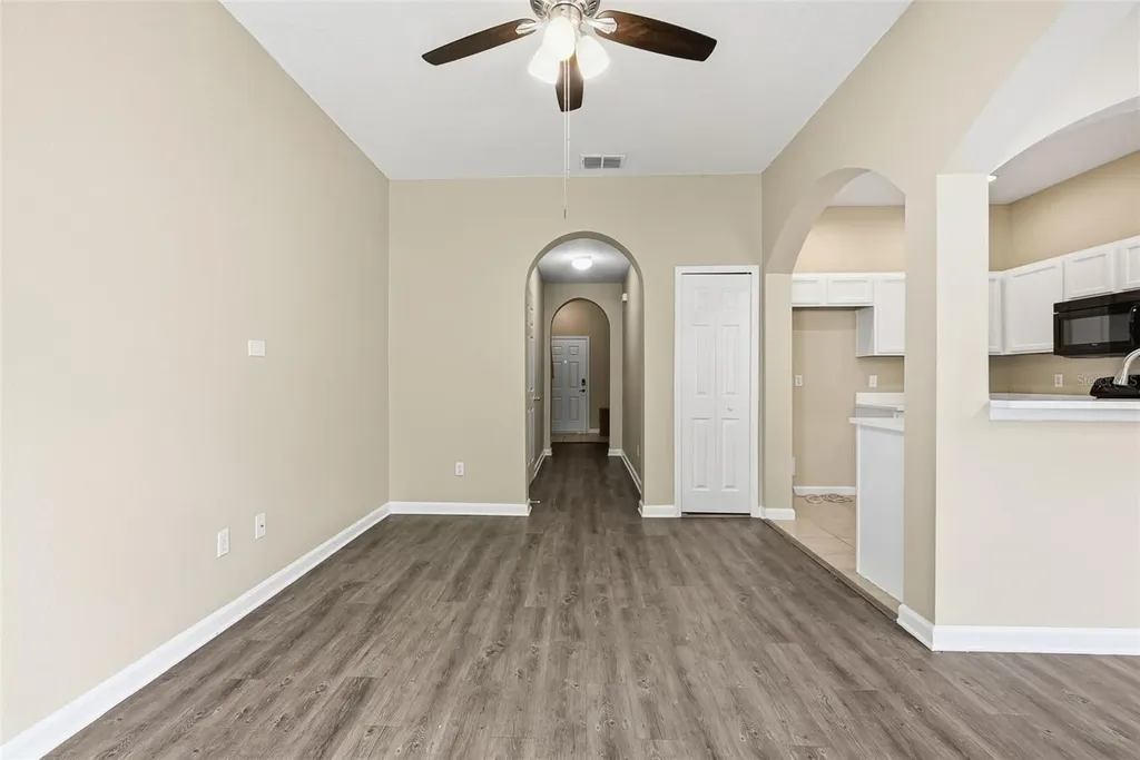 901 Pine Pointe Lane Orlando FL 32828
