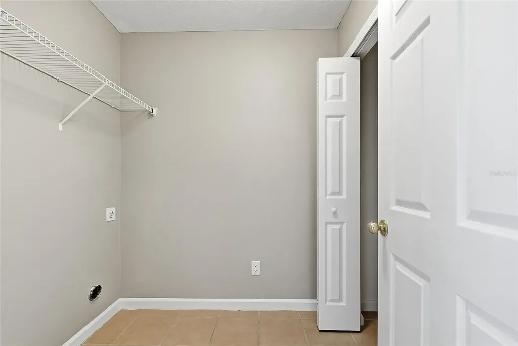 901 Pine Pointe Lane Orlando FL 32828