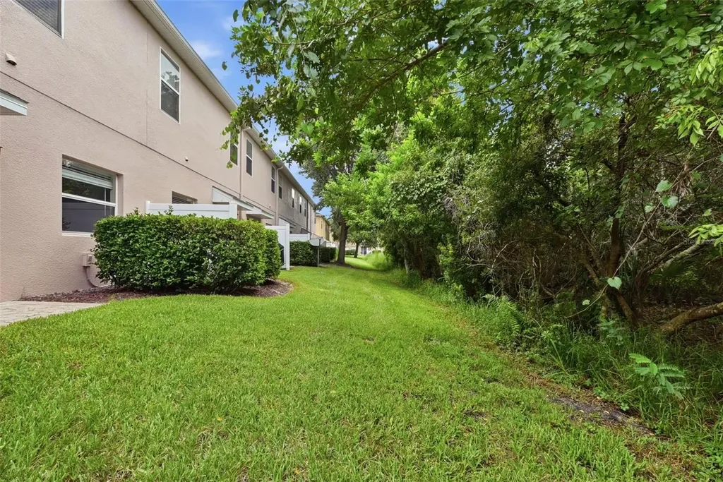 901 Pine Pointe Lane Orlando FL 32828