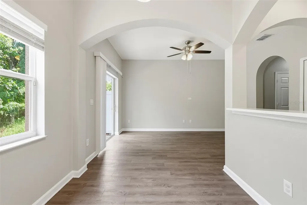 901 Pine Pointe Lane Orlando FL 32828