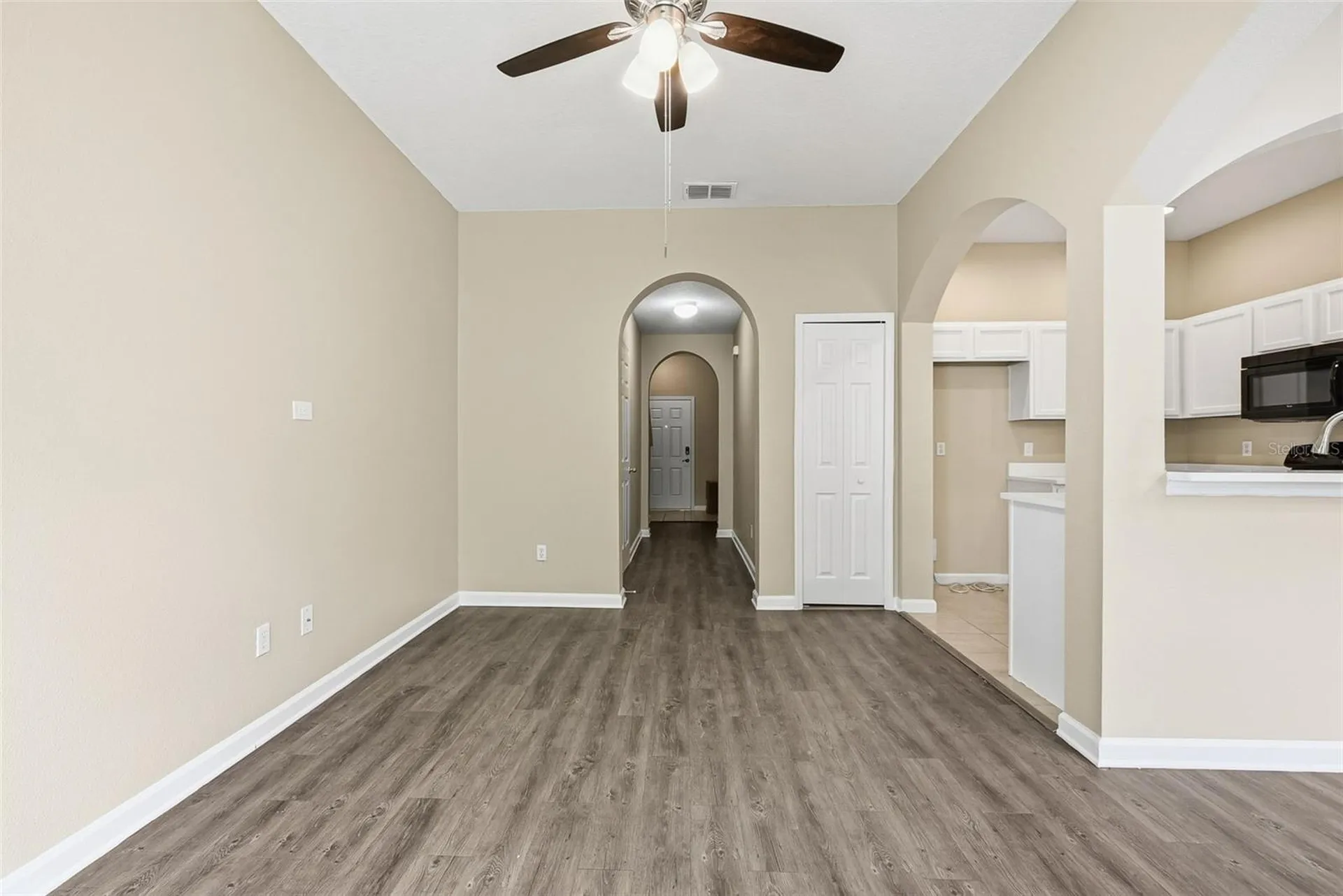 901 Pine Pointe Lane Orlando FL 32828