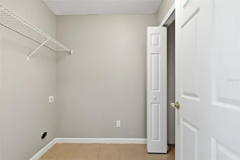 901 Pine Pointe Lane Orlando FL 32828