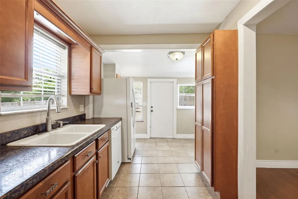 347 W Wisconsin Avenue Deland FL 32720