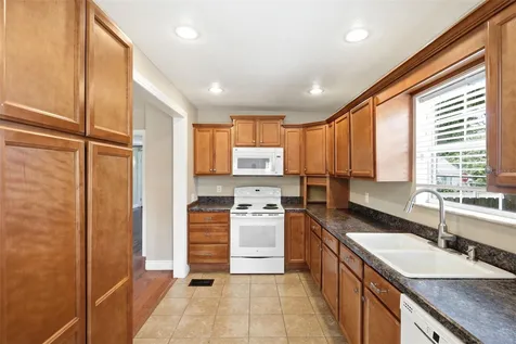 347 W Wisconsin Avenue Deland FL 32720