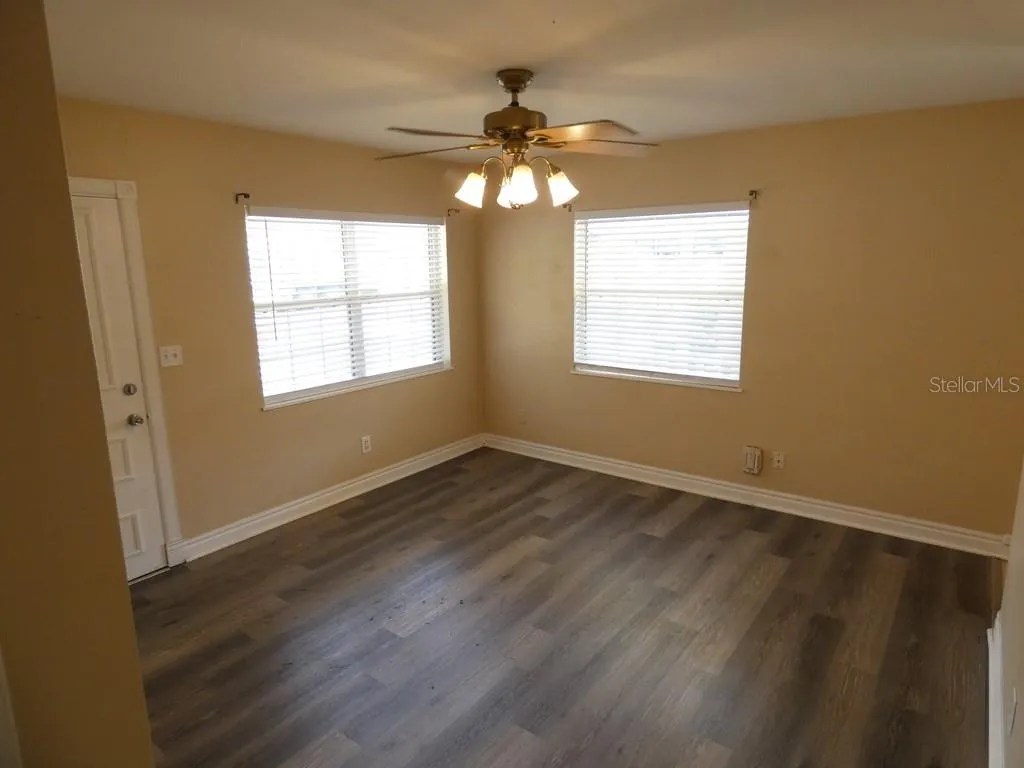 5220 11th Avenue N St Petersburg FL 33710