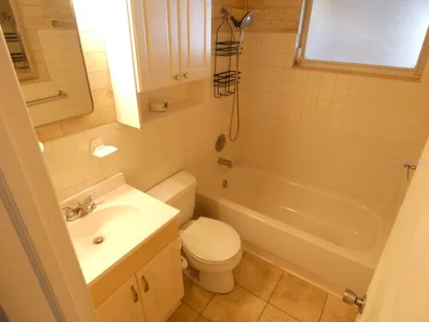 5220 11th Avenue N St Petersburg FL 33710