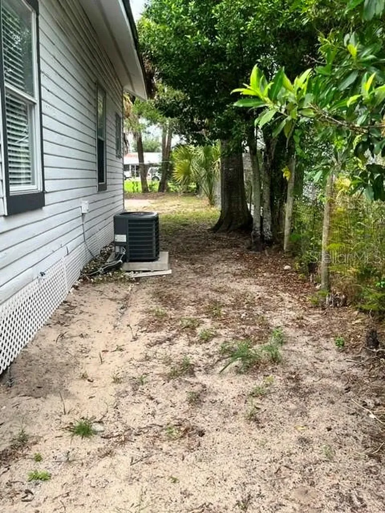 118 W Stuart Avenue Lake Wales FL 33853