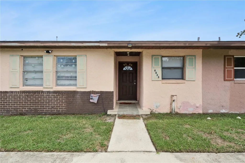6833 Longmeade Lane Orlando FL 32822