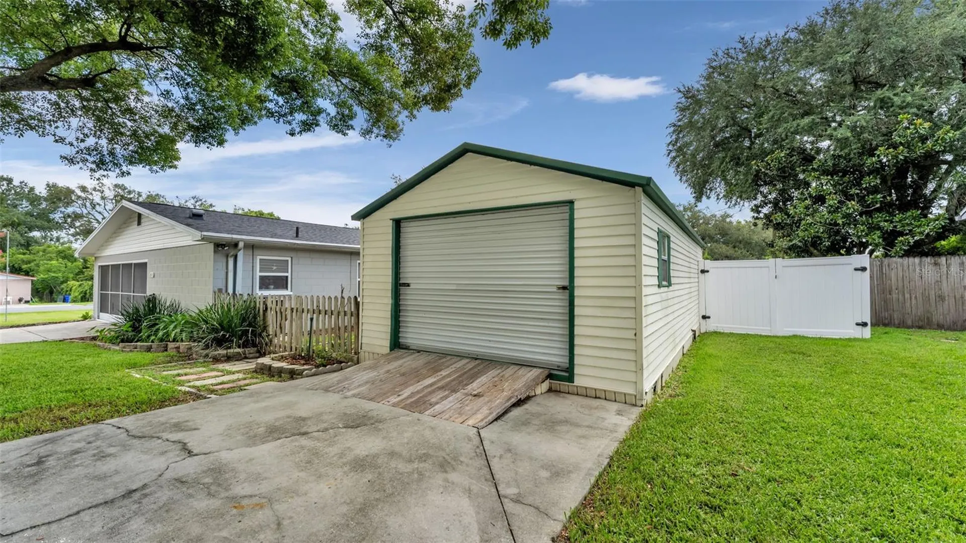 2015 E Gachet Boulevard Lakeland FL 33813