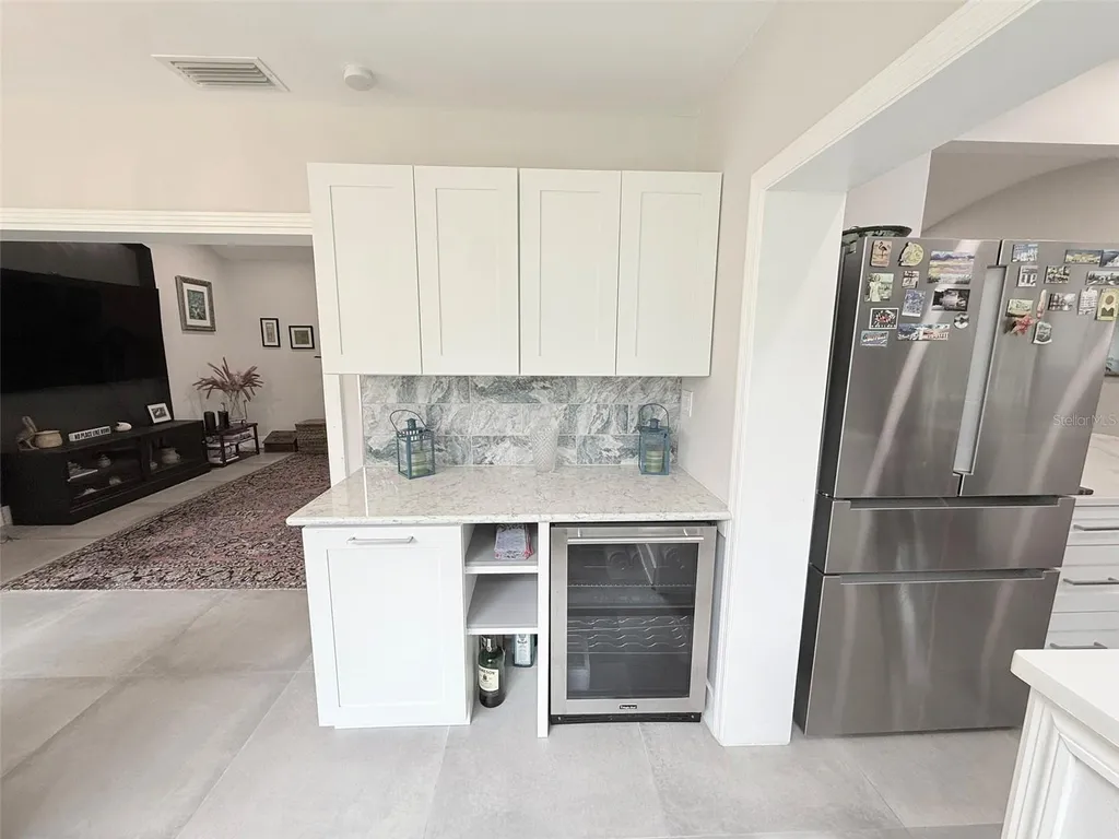 8239 26th Avenue N St Petersburg FL 33710