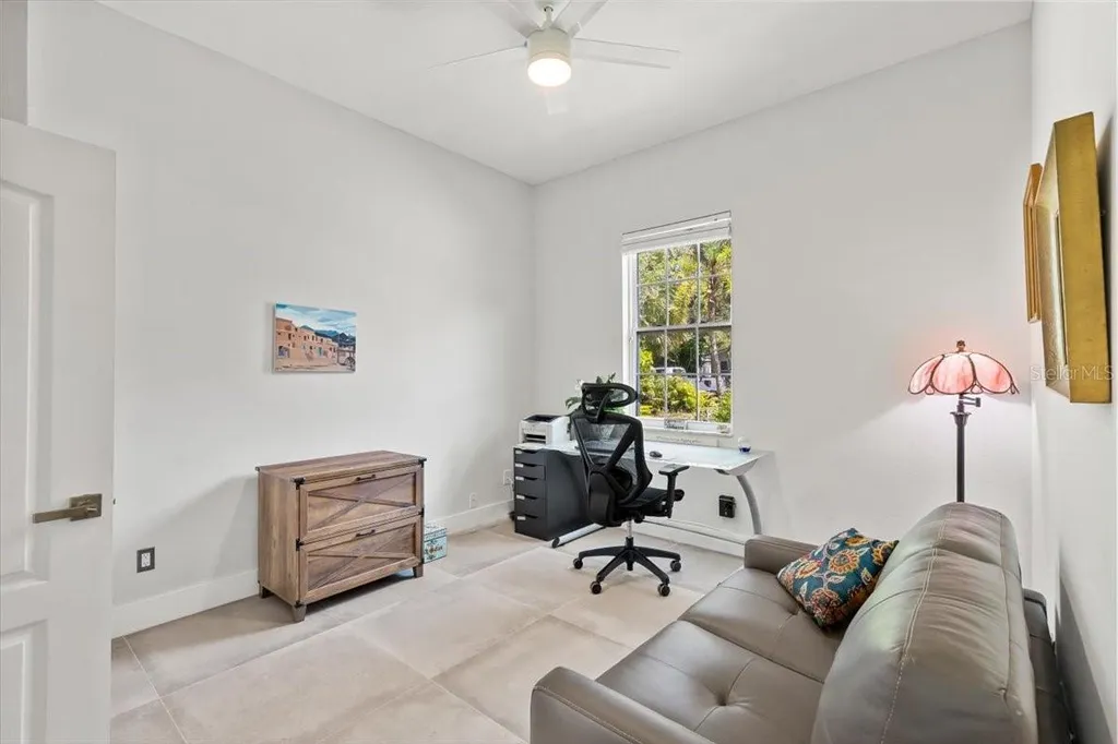 8239 26th Avenue N St Petersburg FL 33710
