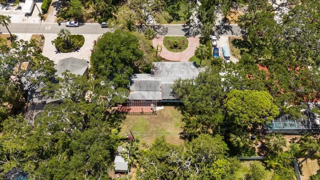 8239 26th Avenue N St Petersburg FL 33710