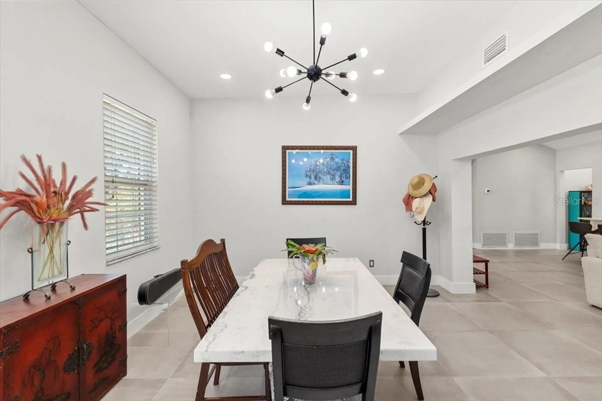8239 26th Avenue N St Petersburg FL 33710