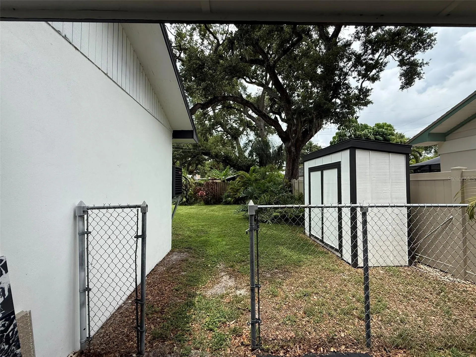 8239 26th Avenue N St Petersburg FL 33710