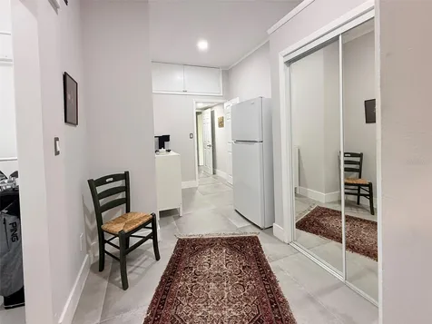 8239 26th Avenue N St Petersburg FL 33710