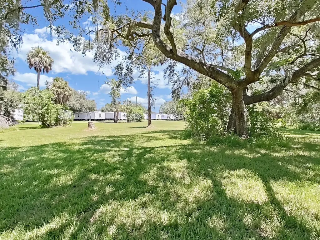 6330 Eugene Acres Lane Gibsonton FL 33534