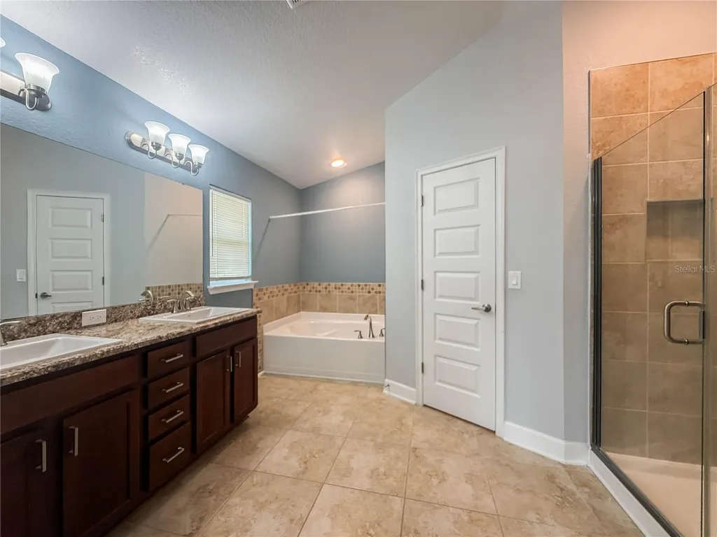 1061 Citrus Landings Boulevard Davenport FL 33837