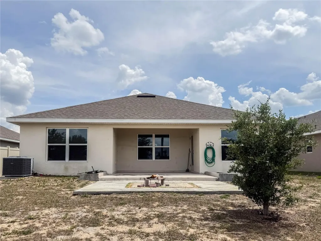 1061 Citrus Landings Boulevard Davenport FL 33837