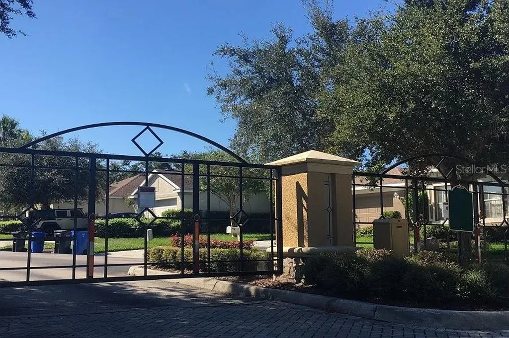 1427 Emerald Hill Way Valrico FL 33594