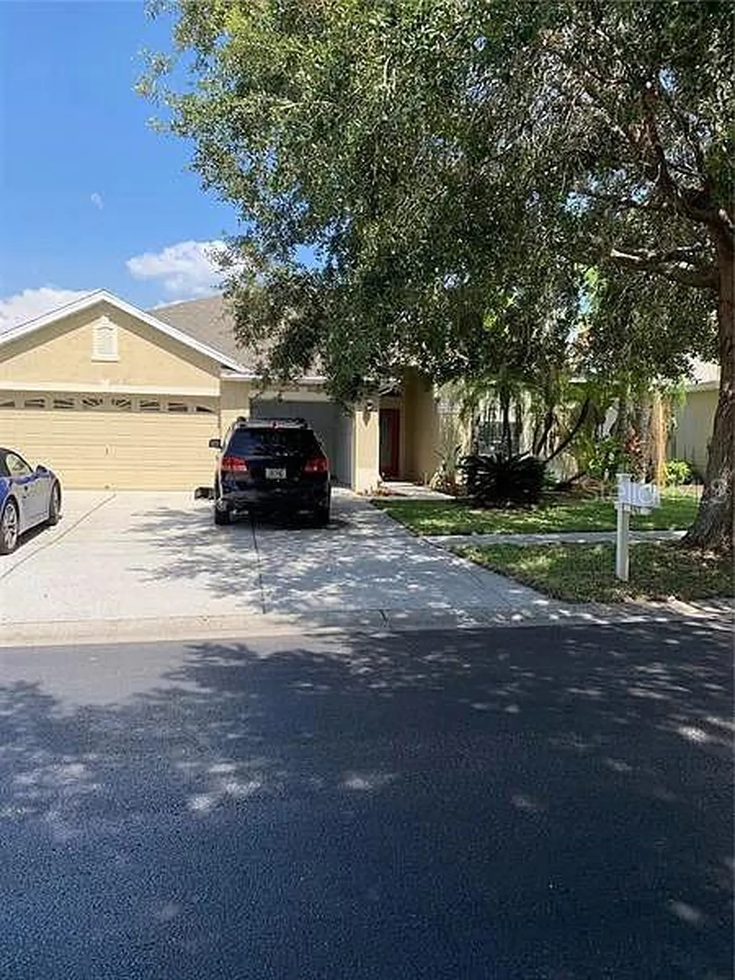 1427 Emerald Hill Way Valrico FL 33594